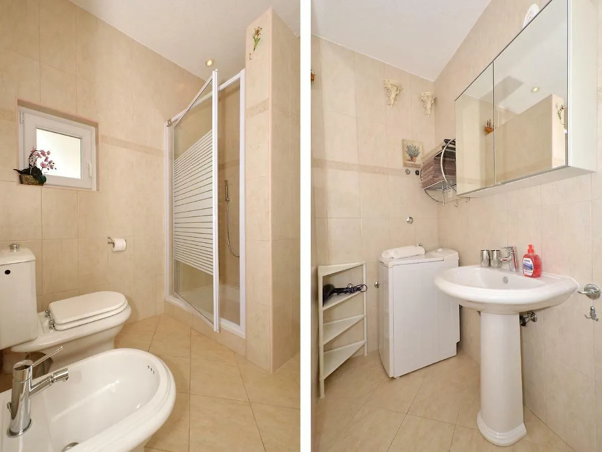 Dondras Residence Trogir
