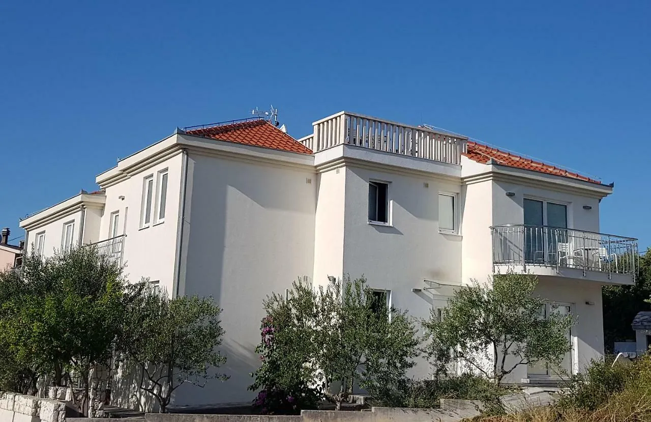 Apartment Dondras Residence Trogir