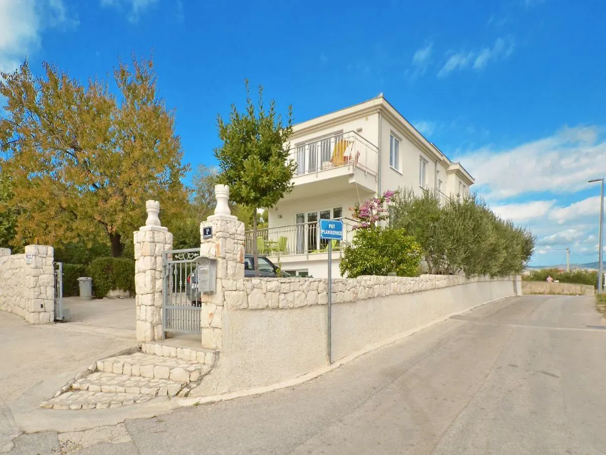 Dondras Residence Trogir Apartment