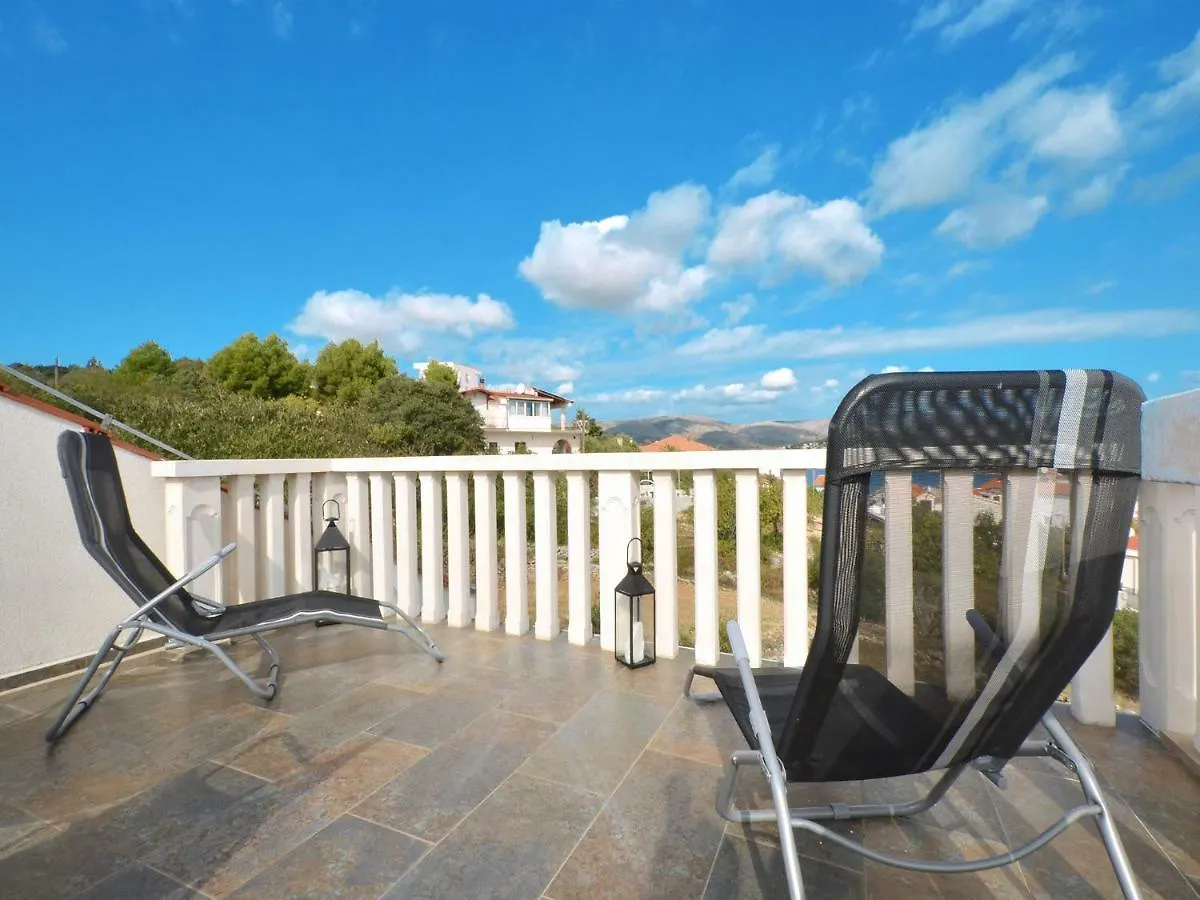 Dondras Residence Trogir