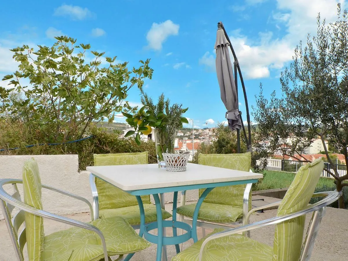 Dondras Residence Trogir Apartment