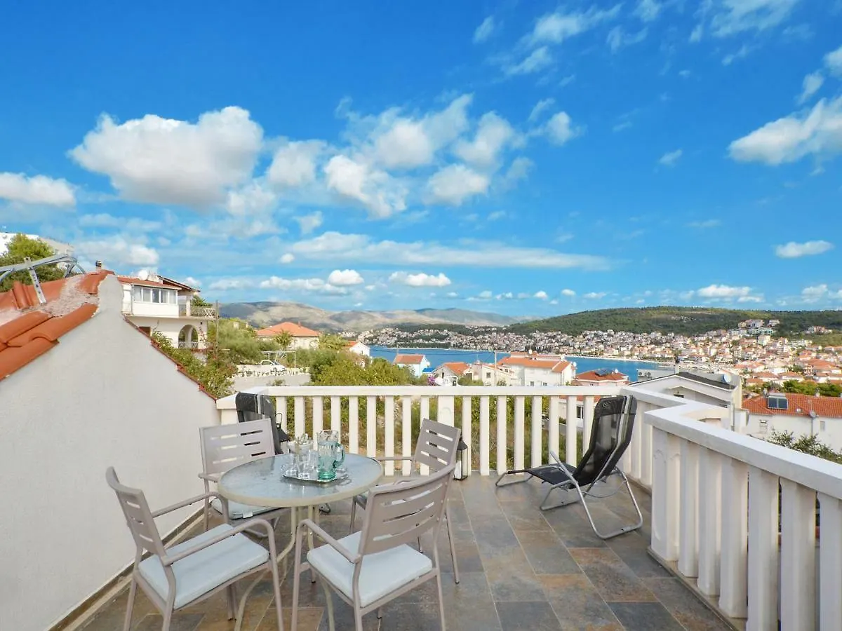 Apartment Dondras Residence Trogir Croatia