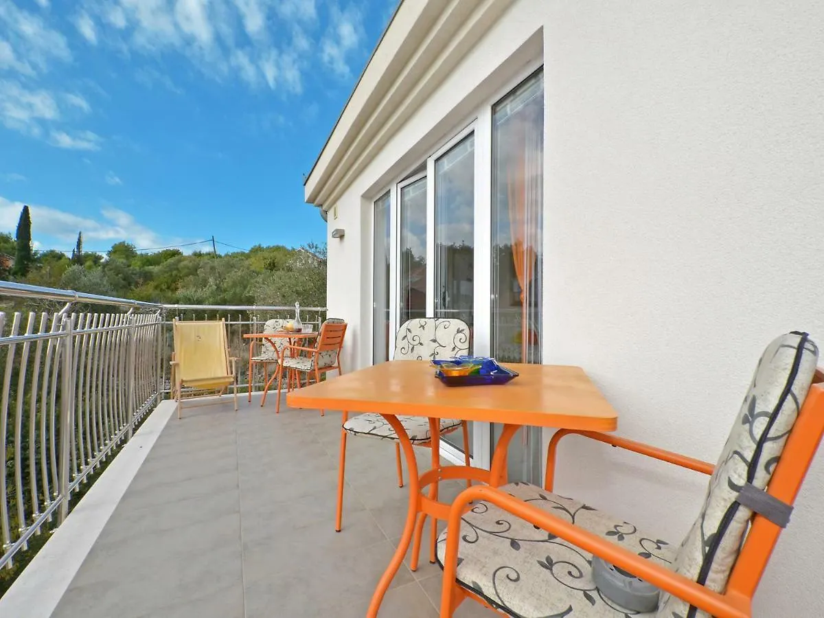 Dondras Residence Trogir