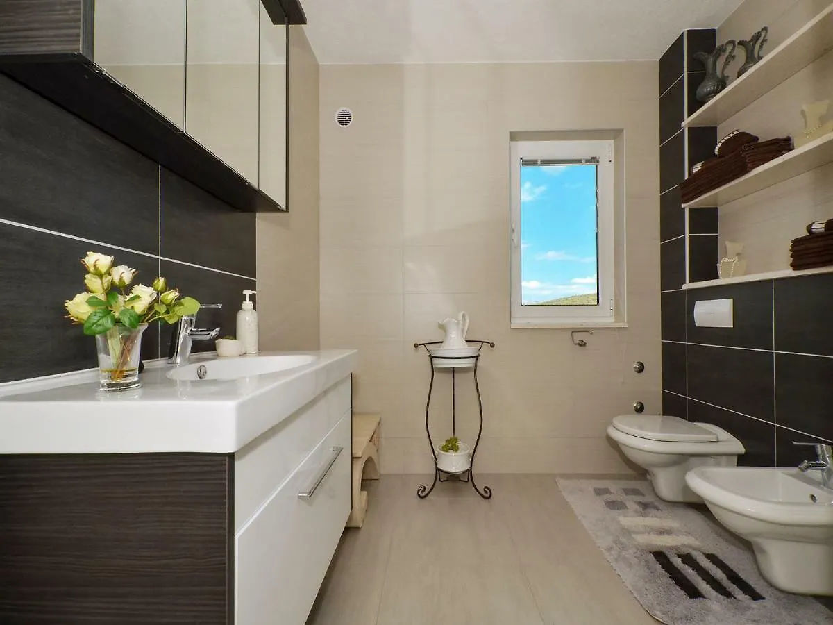 Dondras Residence Trogir Apartment