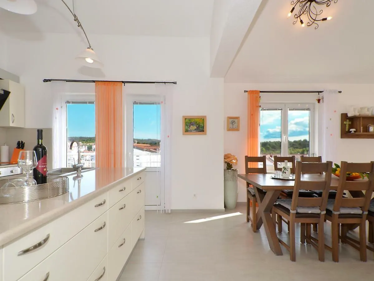 Dondras Residence Trogir Kroatien